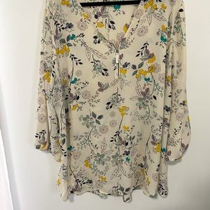 Light weight floral blouse